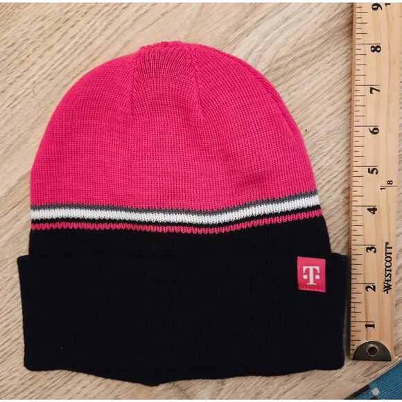 T-Mobile Pink & Black Reversible Beanie Snow Cap Logo Branded Size Adult OSFM - Picture 4 of 5